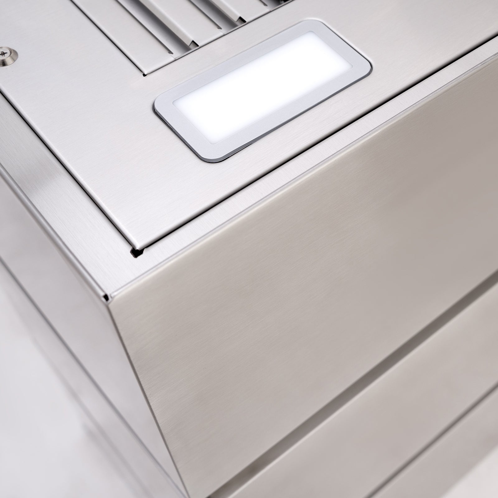 Akicon 30" Stainless Steel Wall Mount Range Hood, 3 Stacks Kitchen Hood with 600 CFM Vent Motor- AK-HS30L