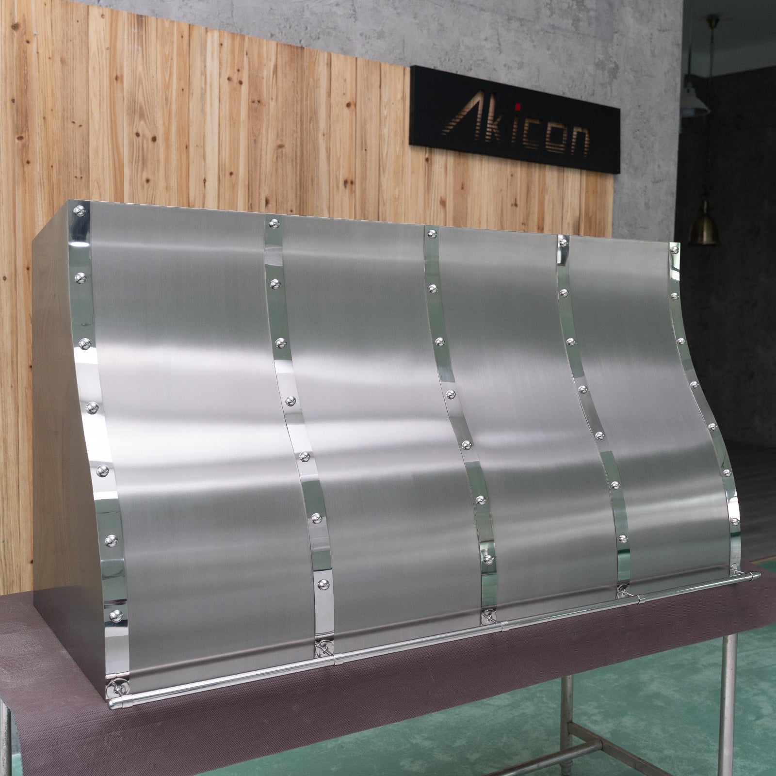 custom-handmade-stainless-steel-chimney-range-hood