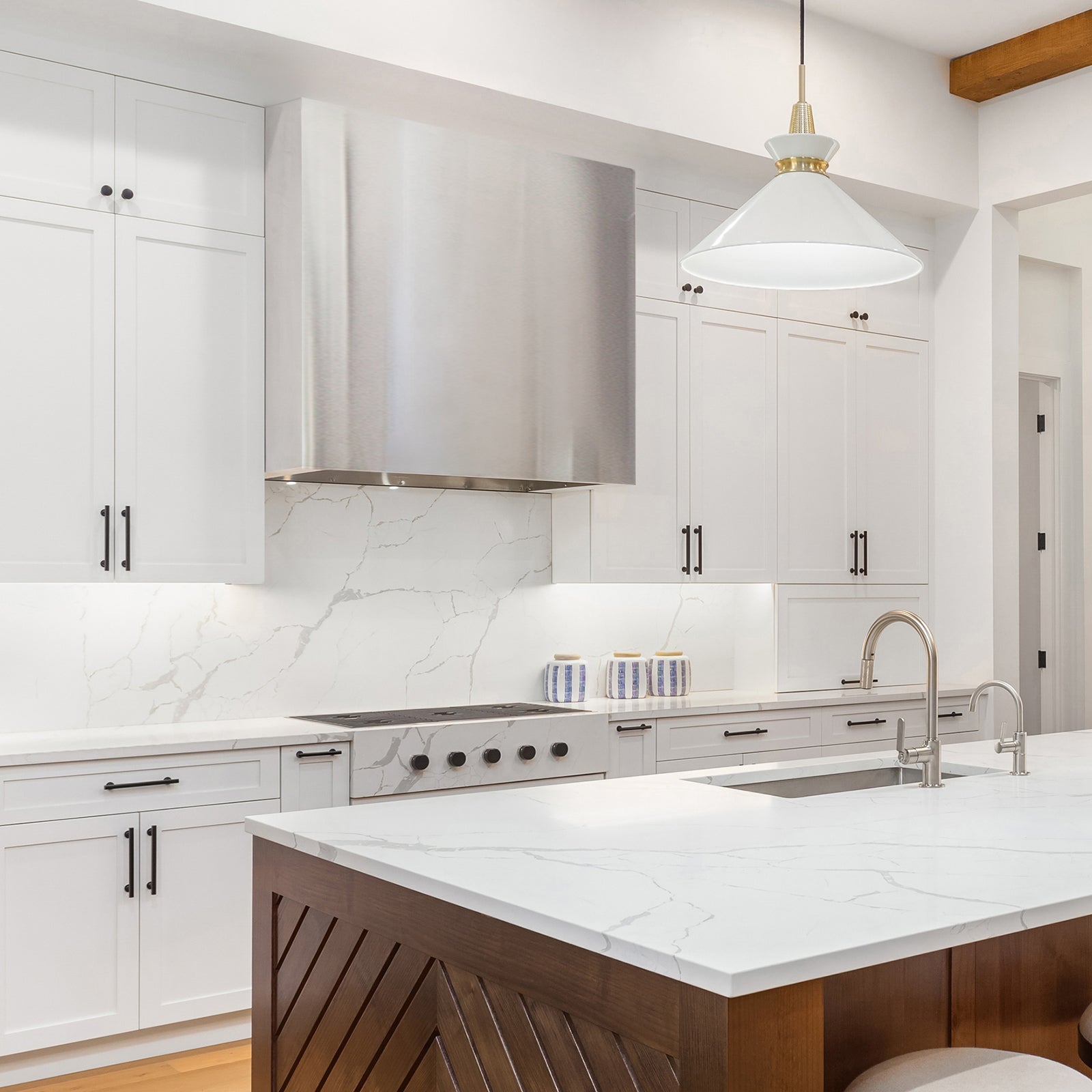 stainless-steel-range-hood-kitchen-vent