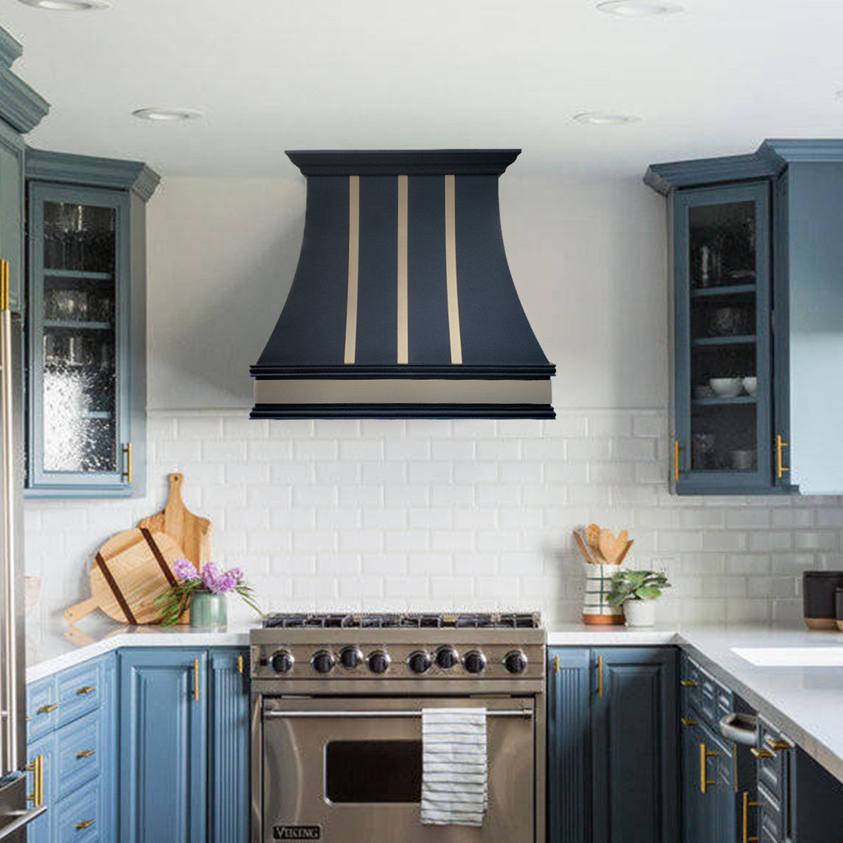 Custom stainless steel range hood